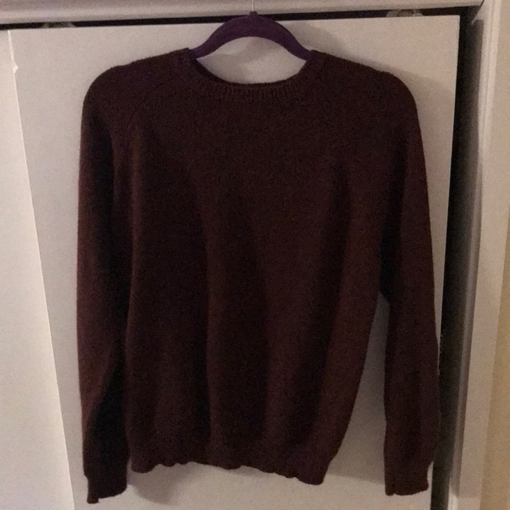 Men’s knit sweater burgundy color, size medium from knit wear